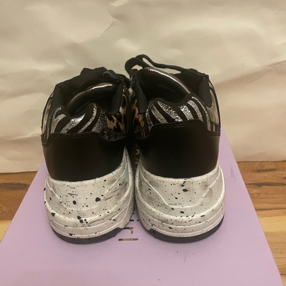 Madden Girl Leopard/Zebra Multicolor Size 4 - Picture 4 of 5